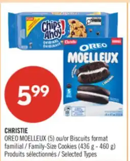 Pharmaprix CHRISTIE OREO MOELLEUX (5) or Biscuits format familial Family-Size Cookies (436 g - 460 g) offer