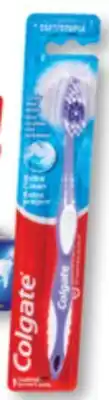 Familiprix Colgate Extra Clean toothbrush Soft offer