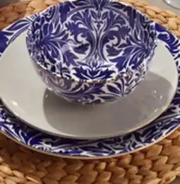 Walmart Service de vaisselle Thyme & Table offer