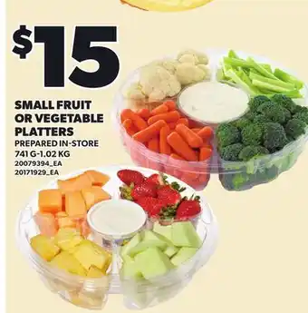Loblaws SMALL FRUIT OR VEGETABLE PLATTERS, 741 G-1.02 KG offer
