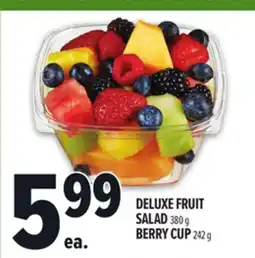 Metro DELUXE FRUIT SALAD 380 G BERRY CUP 242 G offer
