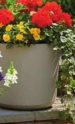 Canac CYLINDER LIGHT FLOWER POT CEMENT GREY 11 IN offer