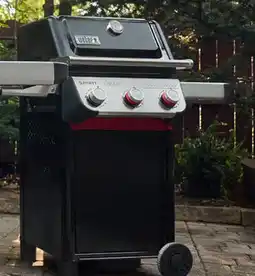 RONA Spirit E-325S, 31000 BTU, 3 burners offer