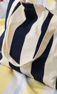 Familiprix Stylé Beach Bag - Striped offer