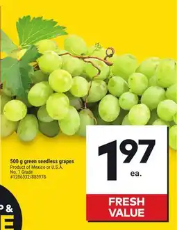 Giant Tiger 500 g green seedless grapes offer
