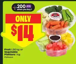 FreshCo Fruit I.36 kg or Vegetable Platters I kg offer