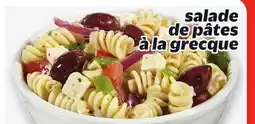 Metro SALADE DE PÂTES À LA GRECQUE offer
