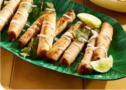 Walmart Minitaquitos mexicains Great Value au poulet et au fromage offer