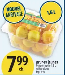 Marché Adonis prunes jaunes | yellow plums offer