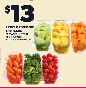 Loblaws FRUIT OR VEGGIE TRI PACKS, 706 G-1.02 KG offer
