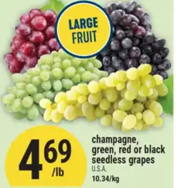 Marché Adonis champagne, green, red or black seedless grapes offer