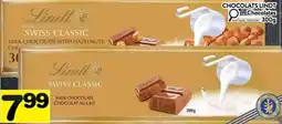 Supermarché PA Lindt swiss classic milk chocolate with hazelnuts offer