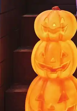 Walmart Décoration moulée par soufflage en forme de trio de citrouilles offer