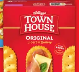 Metro TOWN HOUSE CRACKERS offer