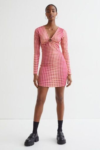 H&M Fitted dress offer