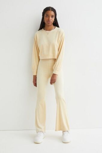 H&M Ribbed velour leggings offer