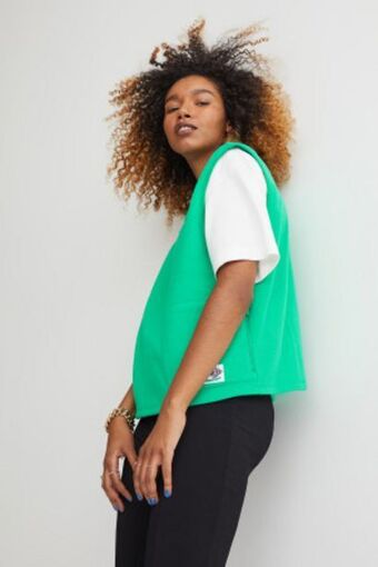 H&M Fleece sweater vest offer