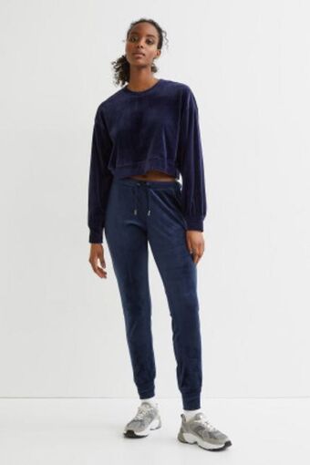 H&M Velour joggers offer