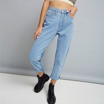 Falabella Jeans mom tiro alto mujer oferta