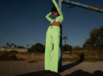 Zara Pantalón rib oferta