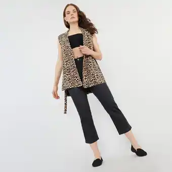 Corona Blazer mujer sin mangas animal print oferta