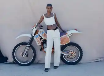 Zara Pantalón cargo satinado frunces oferta