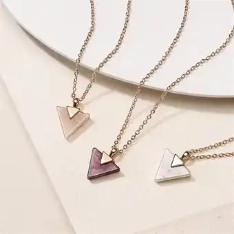 Avon Collar scarlet oferta
