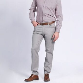 Potros Pantalón gabardina spandex.. oferta