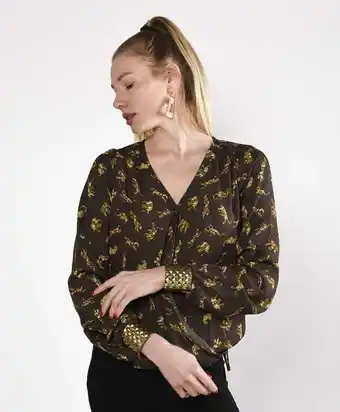 Blusa cruce estampada