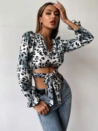 Collar con colgante de cráneo
