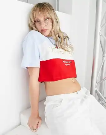 Asos Tommy jeans oversized crop logo t-shirt in multi oferta
