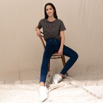 Falabella University club jeans skinny tiro medio mujer oferta