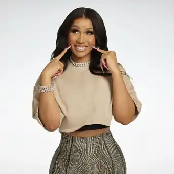 Reebok Polera crop cardi b mujer oferta