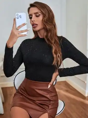 Shein Shein unity camiseta de cuello alto brillante oferta