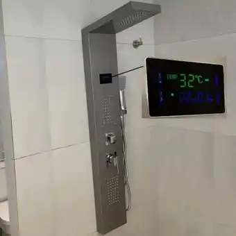 Linio Columna de ducha con panel digital de temperatura color plateado oferta