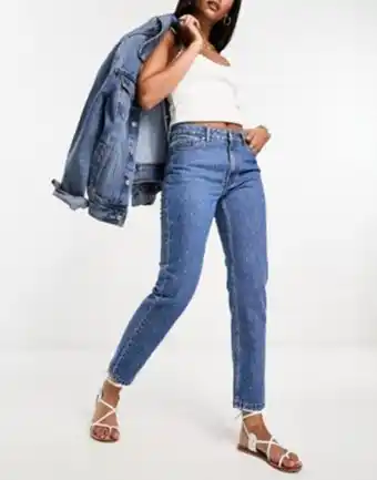 Asos Dtt embroidered dot mom jeans in mid blue oferta
