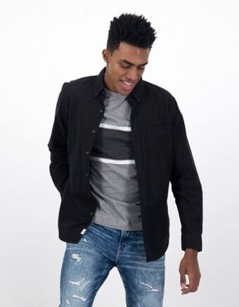 American Eagle Camisa slim fit ae oxford con botones oferta