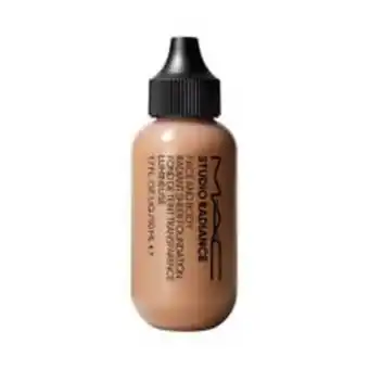 Falabella Base líquida studio radiance face and body radiant sheer foundation mac 50 ml oferta