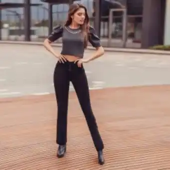 Jean tiro alto control abdomen con bolsillos bota recta