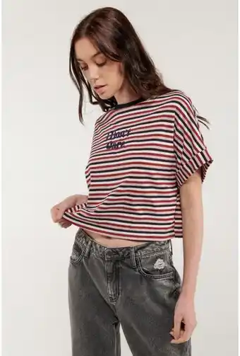 Koaj Camiseta de líneas, manga corta, y estampado en frente. oferta