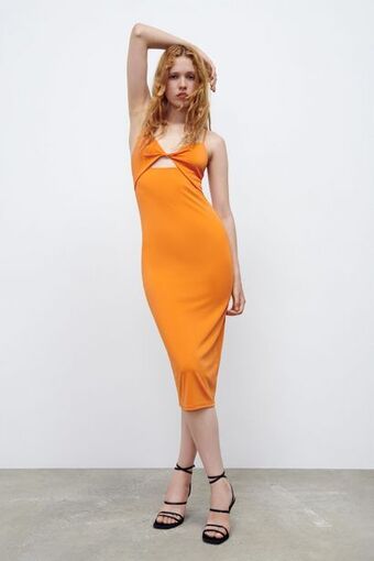 Zara Vestido frunce oferta