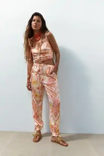 Zara Pantalón estampado lazadas oferta