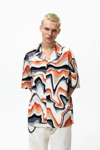 Zara Camisa estampado abstracto oferta