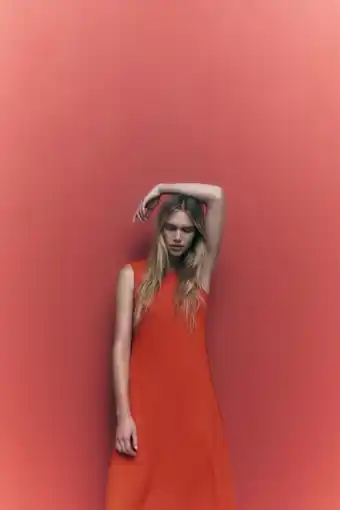 Zara Vestido punto escote pronunciado oferta