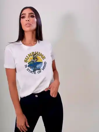 Review T-shirt box bunny oferta