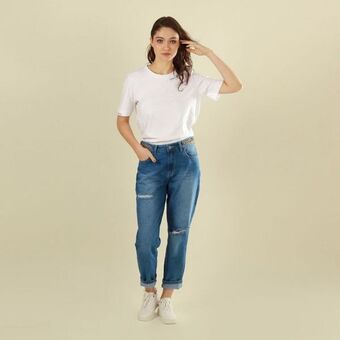 Fuera de Serie Jean mom tiro alto con desgaste oferta