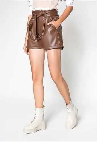 ELA Short en pu tiro alto con cinturón oferta