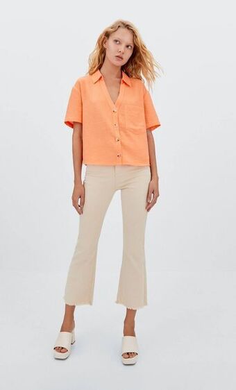 Stradivarius Pantalón crop flare sarga oferta