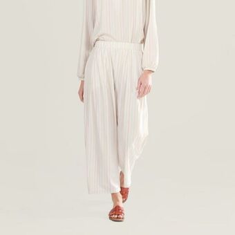 Fuera de Serie Pantalon tiro alto bota flare oferta