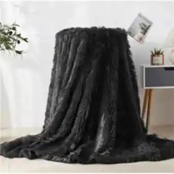 Falabella Cobija termica 1.95 x 2.15 oferta